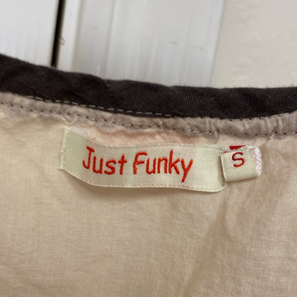 Just funky blouse with three-quarter sleeves, Ojo embroidery - Picture 3 of 5